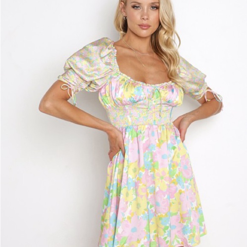 Floral Puff-Sleeve Babydoll Dress in Pastel Pink - Picture 1 of 5